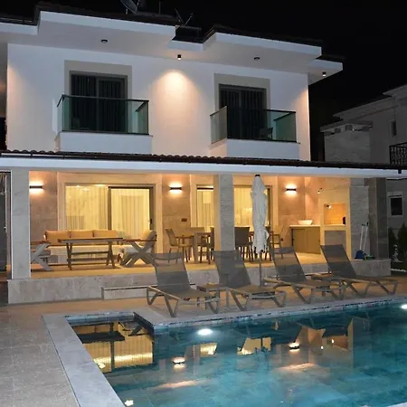 Sahra Premium - Luxury 4 Bedroom With Private Pool & Garden In Dalyan Center Villa *