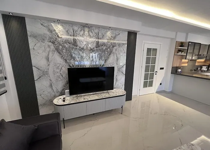 Villa Sahra Premium - Luxury 4 Bedroom With Private Pool & Garden In Dalyan Center