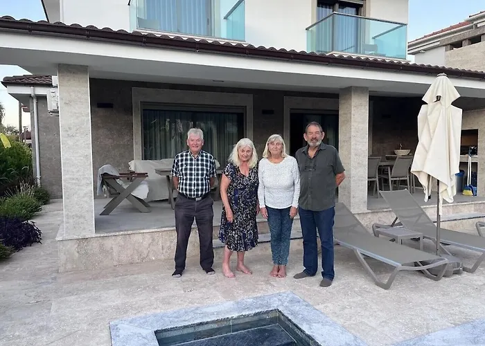 Villa Sahra Premium - Luxury 4 Bedroom With Private Pool & Garden In Dalyan Center Ortaca