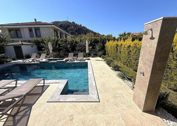 Sahra Premium - Luxury 4 Bedroom With Private Pool & Garden In Dalyan Center Villa *