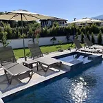 ヴィラ Sahra Premium - Luxury 4 Bedroom With Private Pool & Garden In Dalyan Center