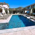Sahra Premium - Luxury 4 Bedroom With Private Pool & Garden In Dalyan Center ヴィラ オルタジャ