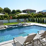ヴィラ Sahra Premium - Luxury 4 Bedroom With Private Pool & Garden In Dalyan Center