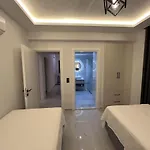 ヴィラ Sahra Premium - Luxury 4 Bedroom With Private Pool & Garden In Dalyan Center *