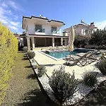 ヴィラ Sahra Premium - Luxury 4 Bedroom With Private Pool & Garden In Dalyan Center *