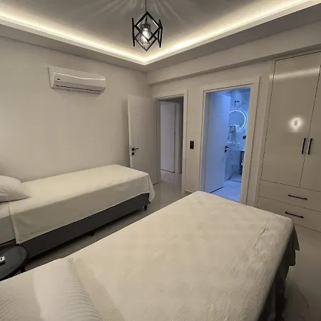 Sahra Premium - Luxury 4 Bedroom With Private Pool & Garden In Dalyan Center Вилла Ортаджа