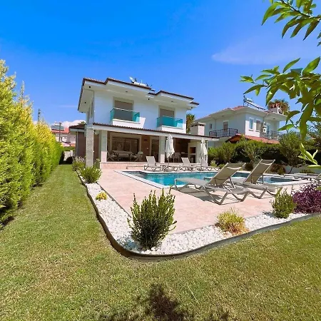 Sahra Premium - Luxury 4 Bedroom With Private Pool & Garden In Dalyan Center Ortaca (Mugla)