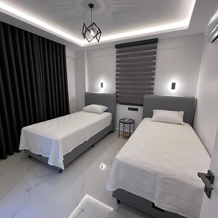 Sahra Premium - Luxury 4 Bedroom With Private Pool & Garden In Dalyan Center * Ортаджа