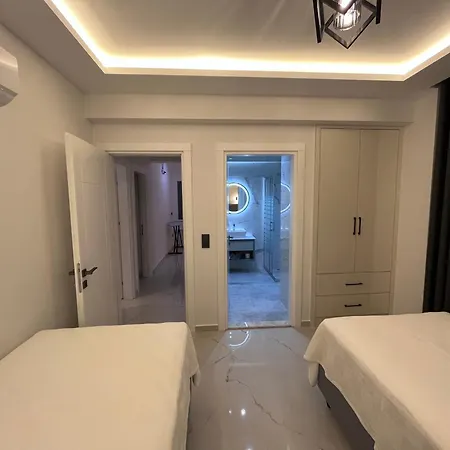 Sahra Premium - Luxury 4 Bedroom With Private Pool & Garden In Dalyan Center Вилла