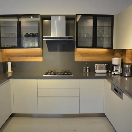 Вилла Sahra Premium - Luxury 4 Bedroom With Private Pool & Garden In Dalyan Center *