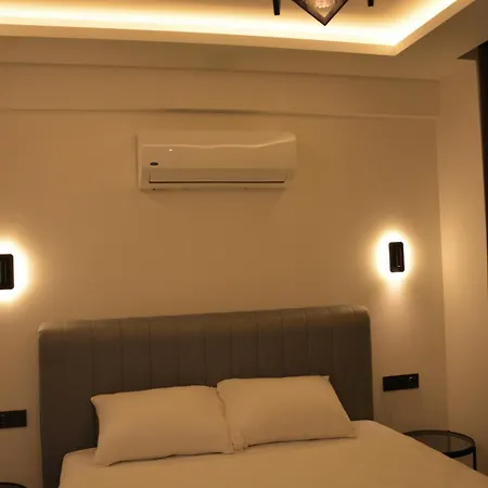 Sahra Premium - Luxury 4 Bedroom With Private Pool & Garden In Dalyan Center Вилла *