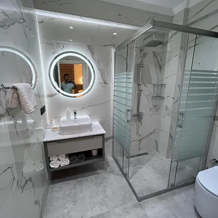 Sahra Premium - Luxury 4 Bedroom With Private Pool & Garden In Dalyan Center Вилла Ортаджа