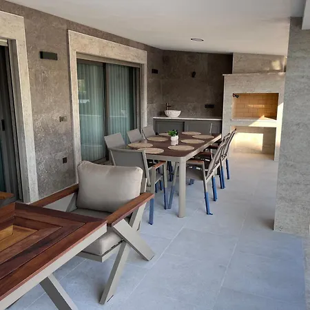 Sahra Premium - Luxury 4 Bedroom With Private Pool & Garden In Dalyan Center * Ортаджа