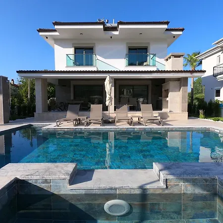Sahra Premium - Luxury 4 Bedroom With Private Pool & Garden In Dalyan Center Вилла