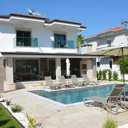 Вилла Sahra Premium - Luxury 4 Bedroom With Private Pool & Garden In Dalyan Center