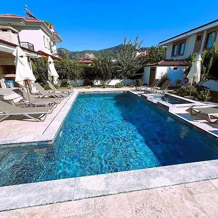 Sahra Premium - Luxury 4 Bedroom With Private Pool & Garden In Dalyan Center Ортаджа