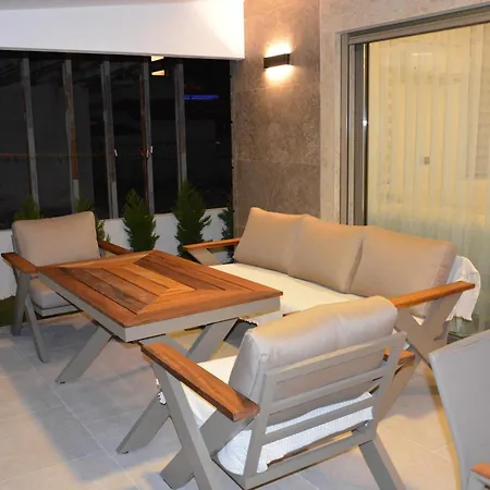Sahra Premium - Luxury 4 Bedroom With Private Pool & Garden In Dalyan Center Ортаджа