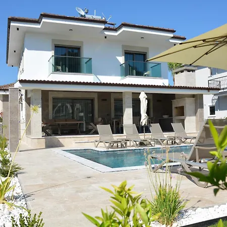 Sahra Premium - Luxury 4 Bedroom With Private Pool & Garden In Dalyan Center Вилла Ортаджа