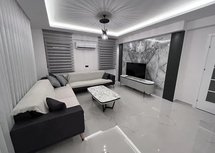 Villa Sahra Premium - Luxury 4 Bedroom With Private Pool & Garden In Dalyan Center Ortaca