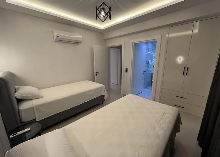 Sahra Premium - Luxury 4 Bedroom With Private Pool & Garden In Dalyan Center Villa Ortaca