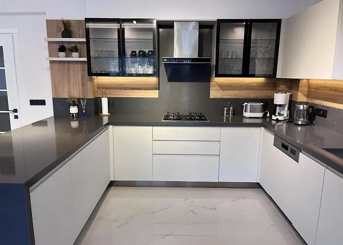 Villa Sahra Premium - Luxury 4 Bedroom With Private Pool & Garden In Dalyan Center *