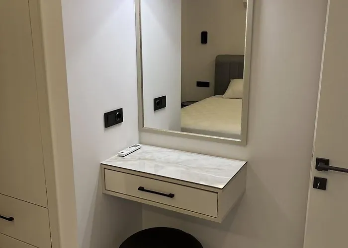 Sahra Premium - Luxury 4 Bedroom With Private Pool & Garden In Dalyan Center Villa