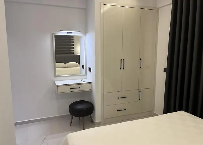 Sahra Premium - Luxury 4 Bedroom With Private Pool & Garden In Dalyan Center