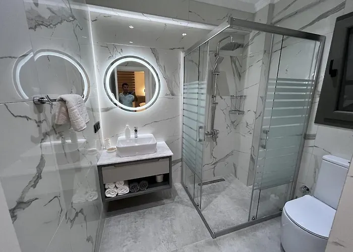 Sahra Premium - Luxury 4 Bedroom With Private Pool & Garden In Dalyan Center Villa *