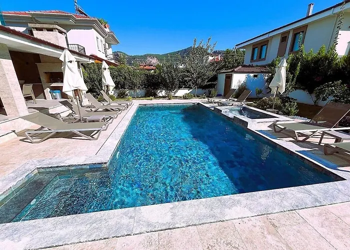Sahra Premium - Luxury 4 Bedroom With Private Pool & Garden In Dalyan Center Villa Ortaca