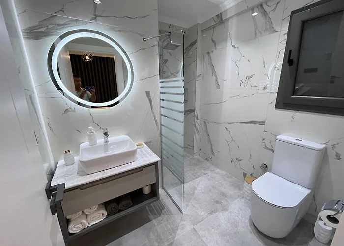 Sahra Premium - Luxury 4 Bedroom With Private Pool & Garden In Dalyan Center Villa