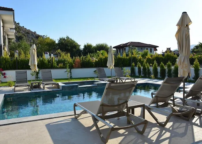 Villa Sahra Premium - Luxury 4 Bedroom With Private Pool & Garden In Dalyan Center Ortaca