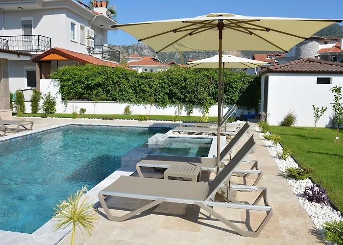 Villa Sahra Premium - Luxury 4 Bedroom With Private Pool & Garden In Dalyan Center Ortaca