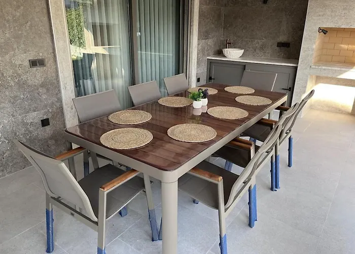 Sahra Premium - Luxury 4 Bedroom With Private Pool & Garden In Dalyan Center * Ortaca (Mugla)