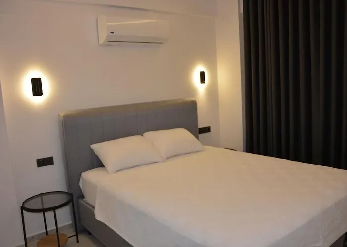 Sahra Premium - Luxury 4 Bedroom With Private Pool & Garden In Dalyan Center Villa *